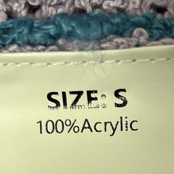 LIKE NEW! Women's Lavender Knit Sweater-3/4 Sleeve - SMALL - Picture 8 of 8